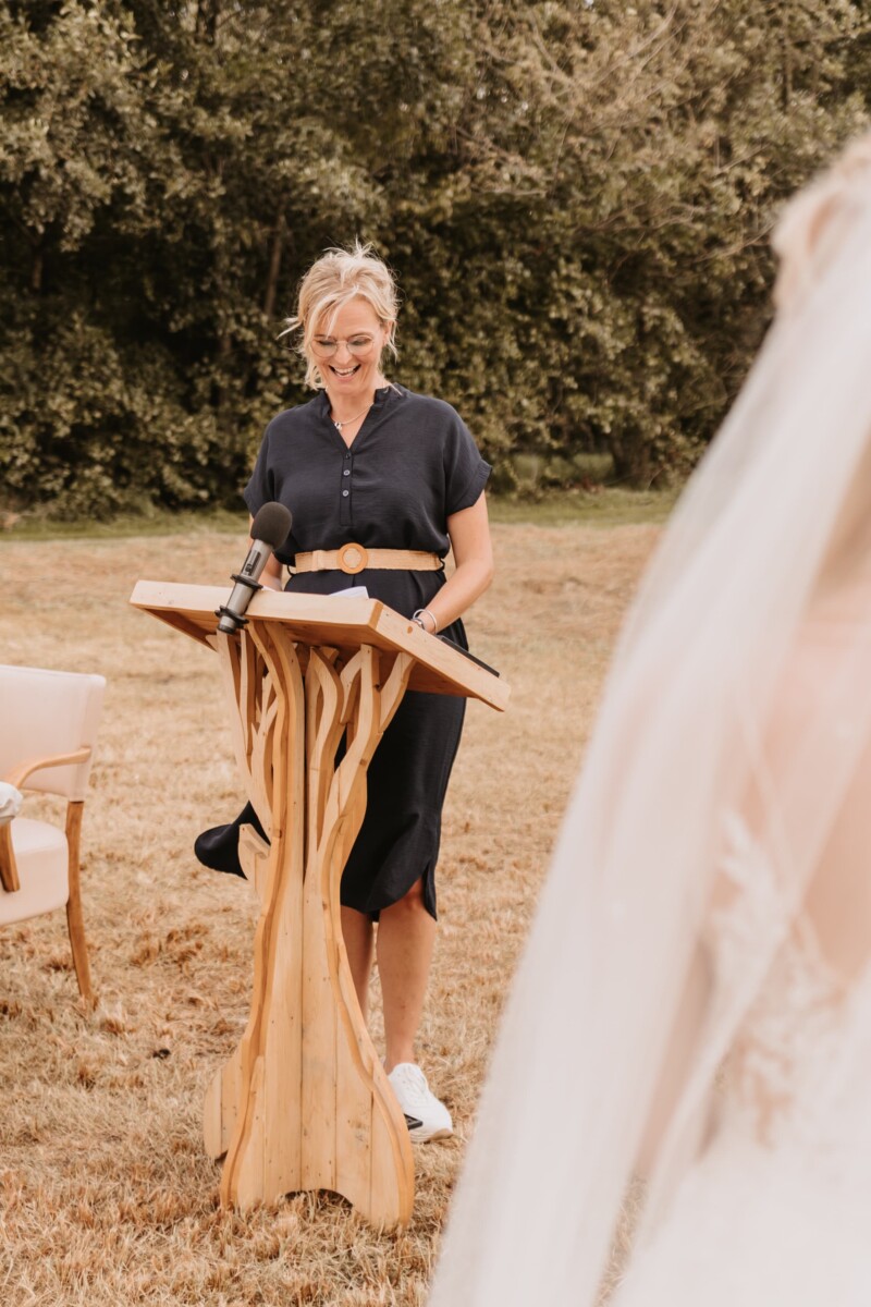 Trouwambtenaar Yvonne Dijkstra Jetty Fotografie Getuigen bij een ceremonieel huwelijk
